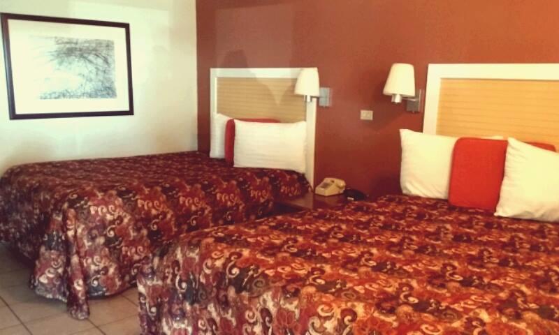 Brunner'S Inn And Suites Ел Сентро Екстериор снимка